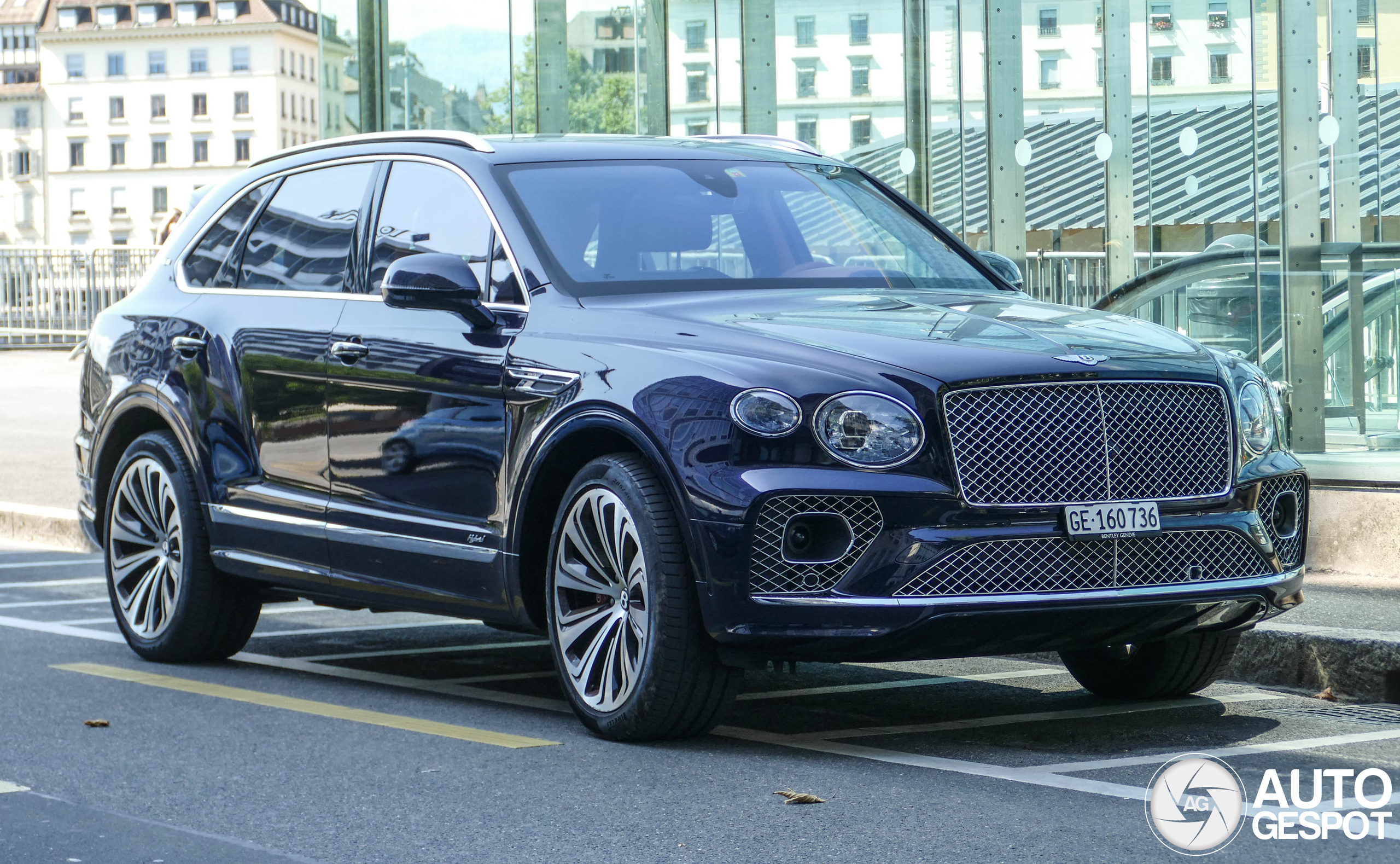 Bentley Bentayga Hybrid 2021 First Edition