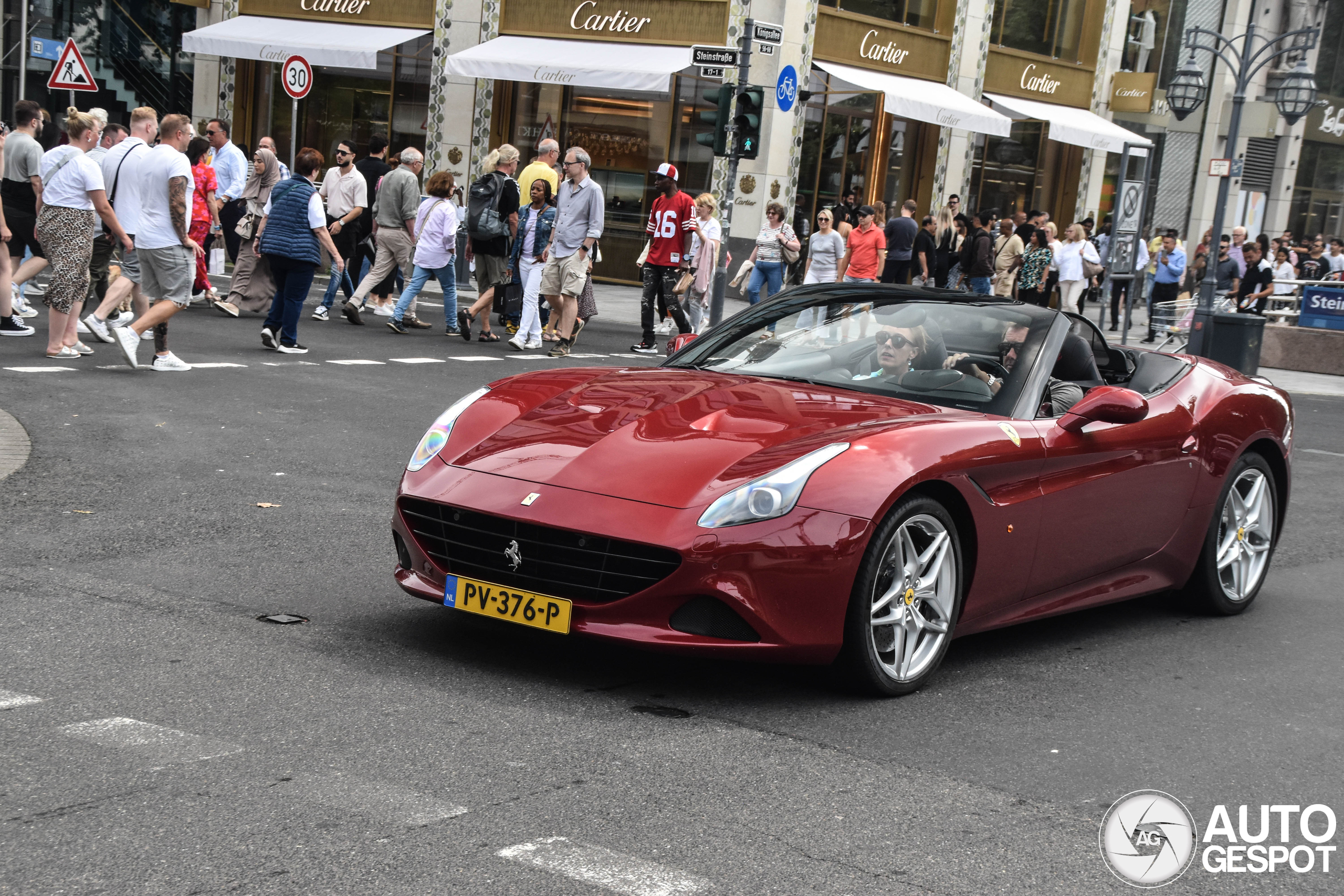 Ferrari California T