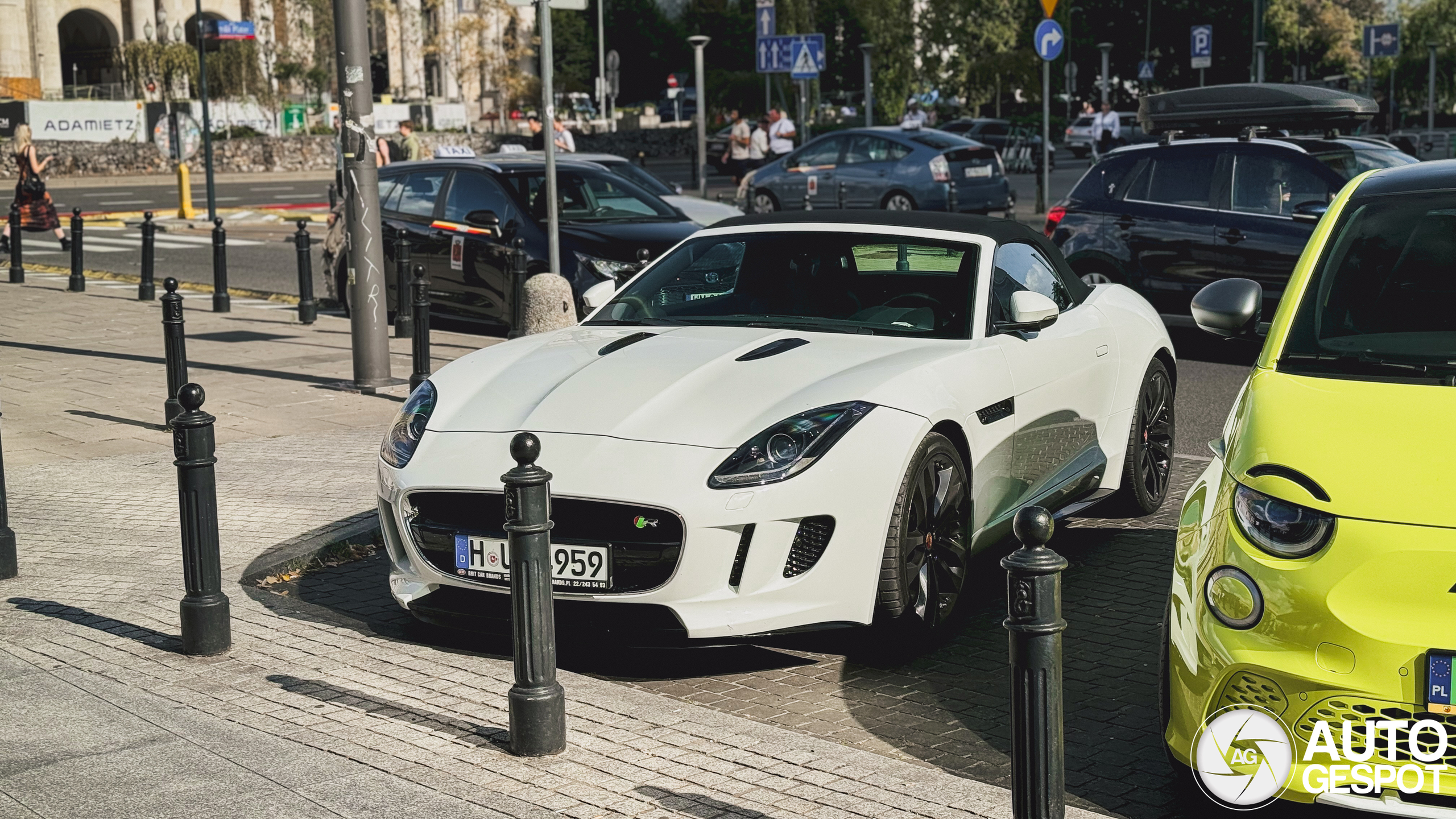 Jaguar F-TYPE R Convertible 2017