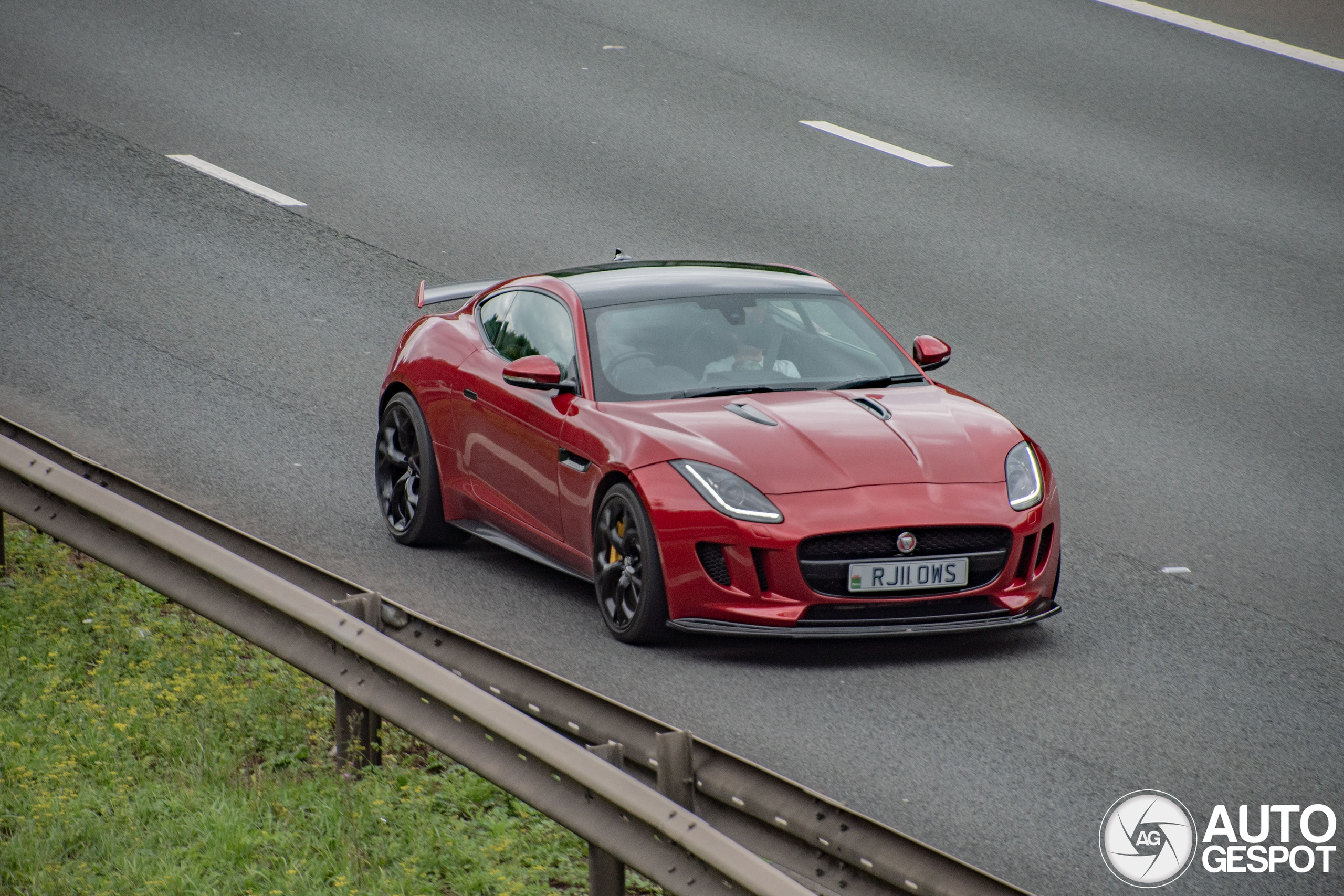 Jaguar F-TYPE R Coupé