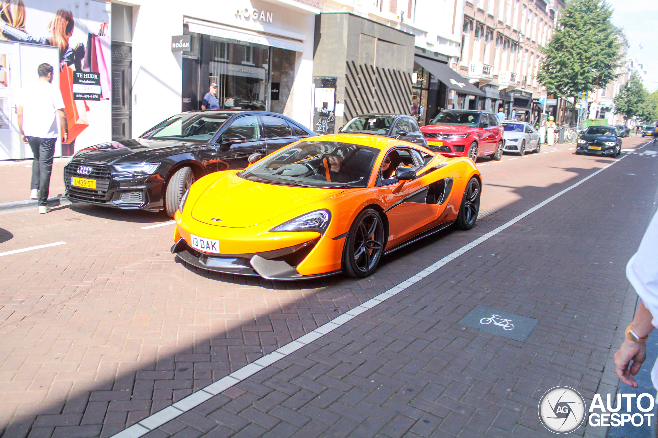 McLaren 570S