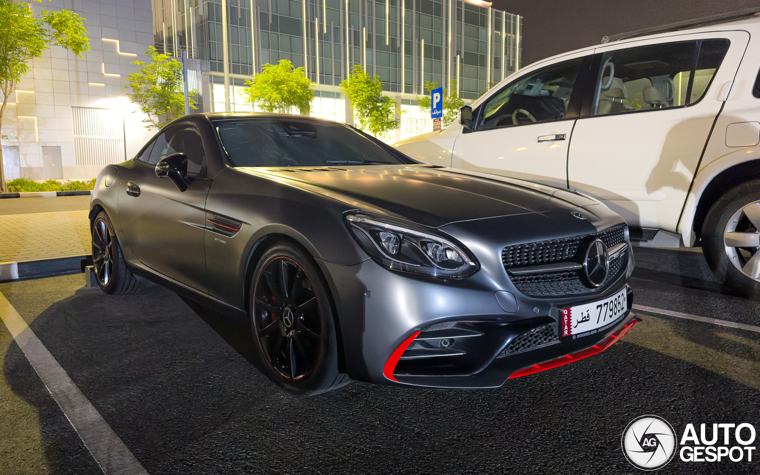 Mercedes-AMG SLC 43 R172 RedArt Edition