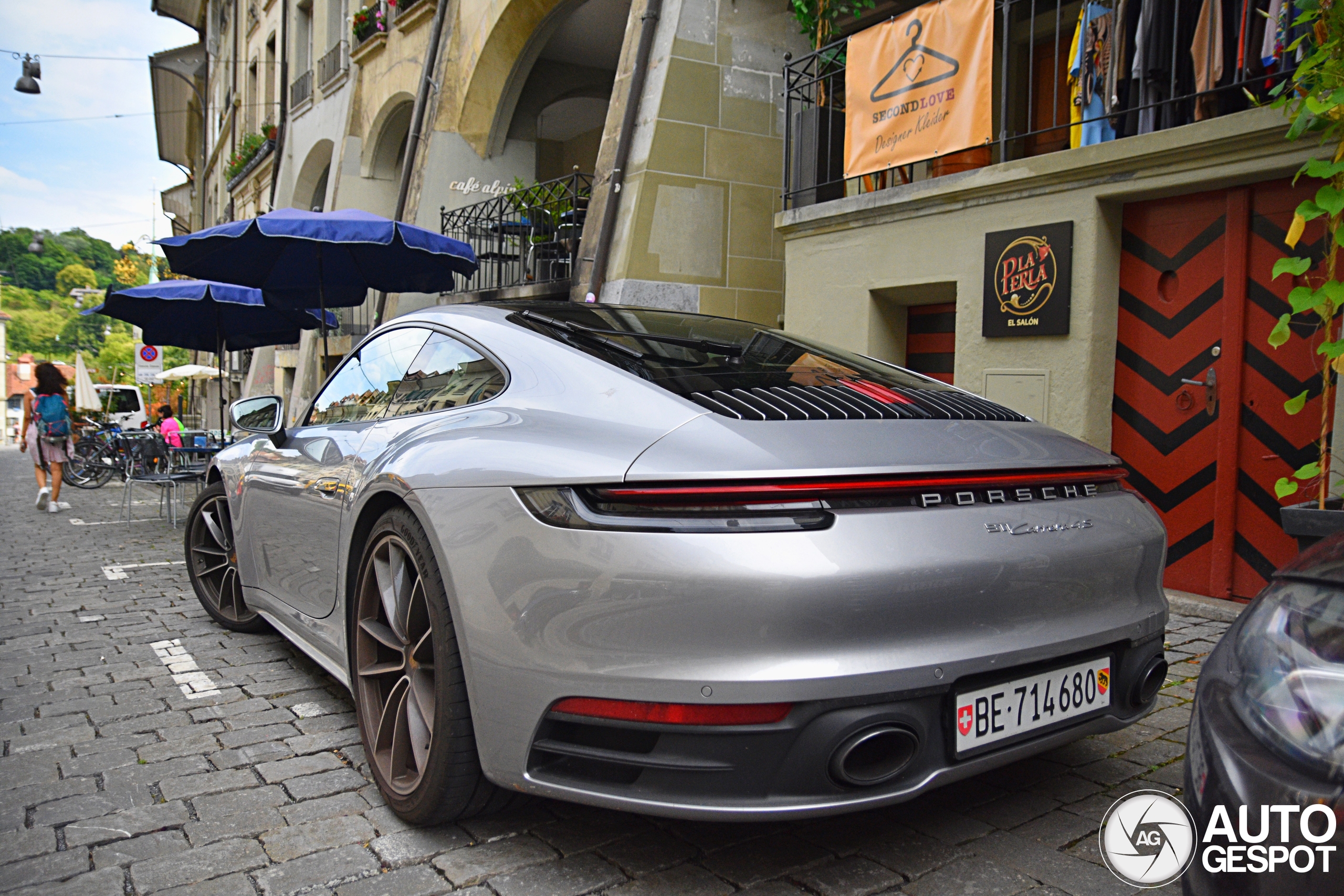 Porsche 992 Carrera 4S