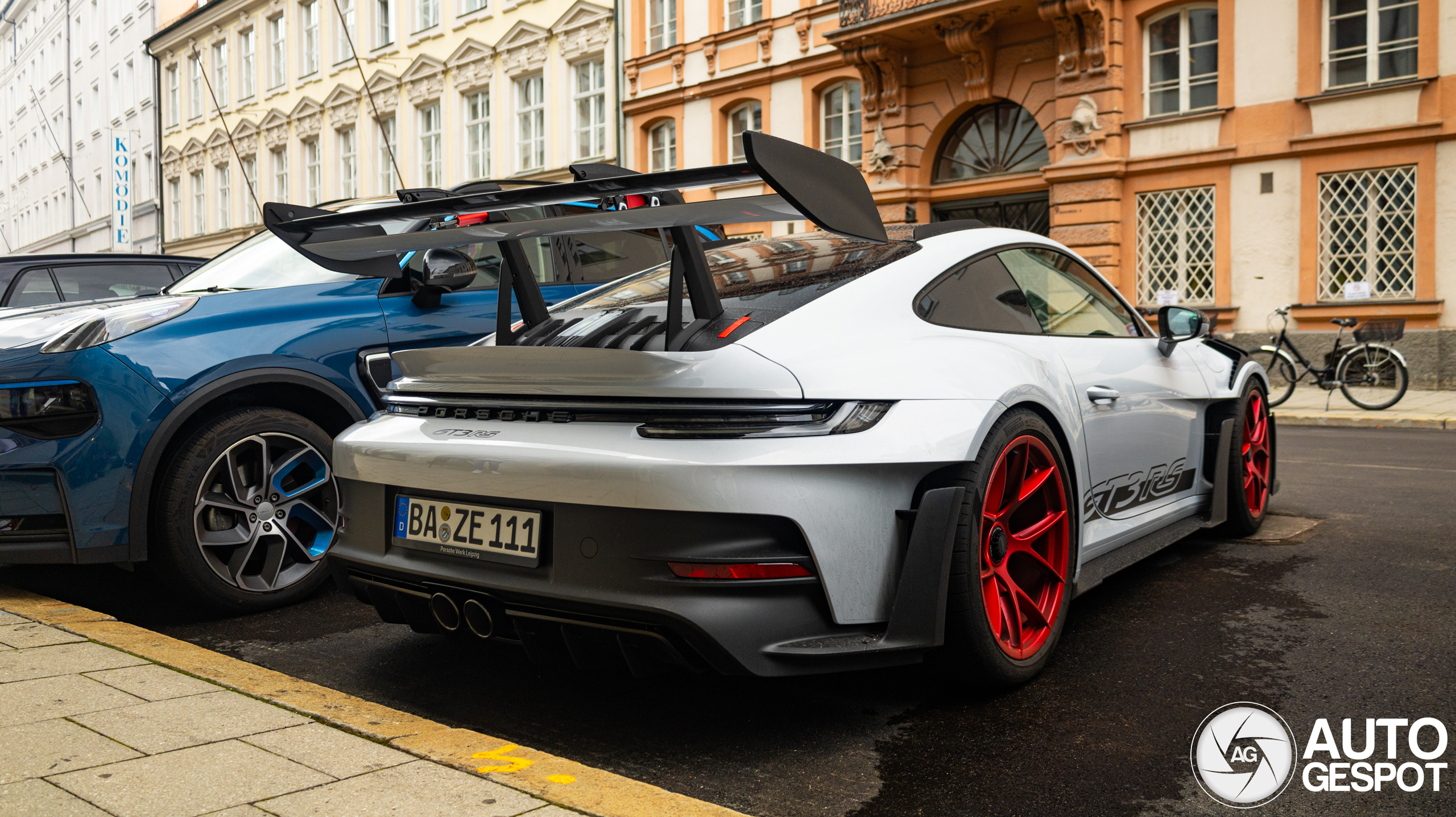 Porsche 992 GT3 RS Weissach Package