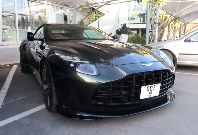 Aston Martin DB12 Volante