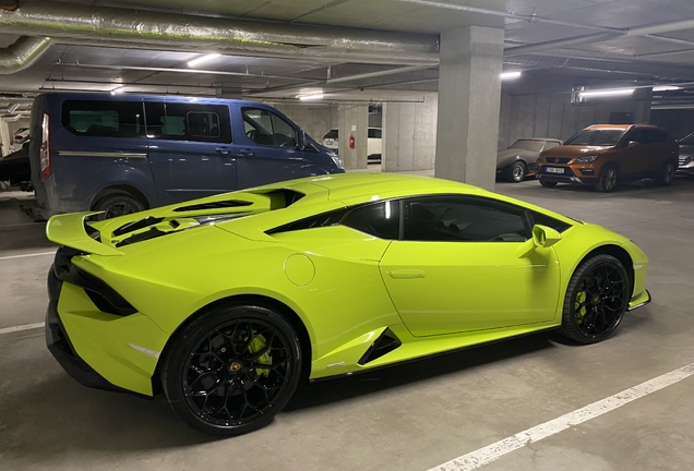 Lamborghini Huracán LP640-2 Tecnica