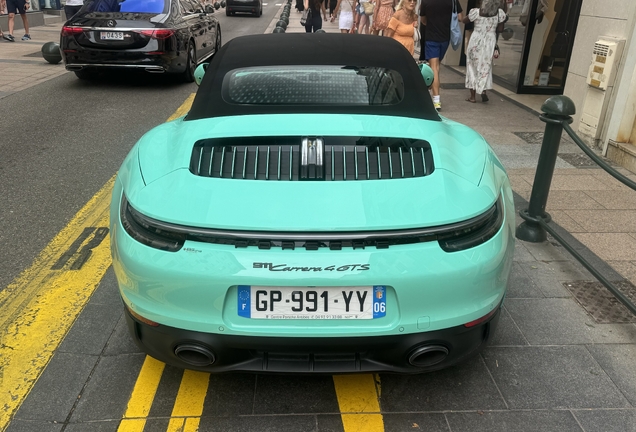 Porsche 992 Carrera 4 GTS Cabriolet