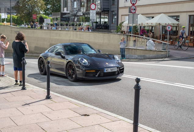 Porsche 992 Carrera GTS