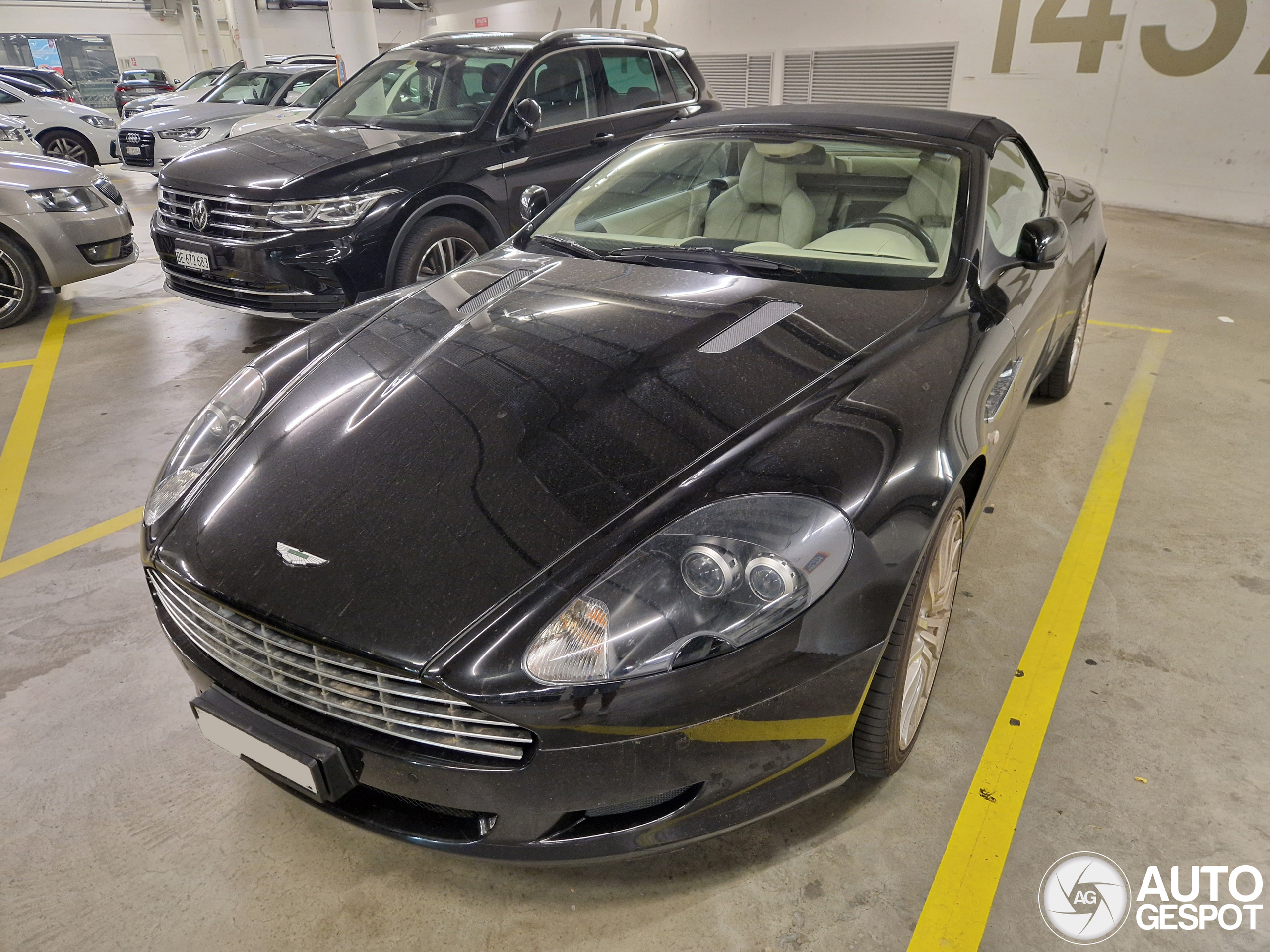 Aston Martin DB9 Volante