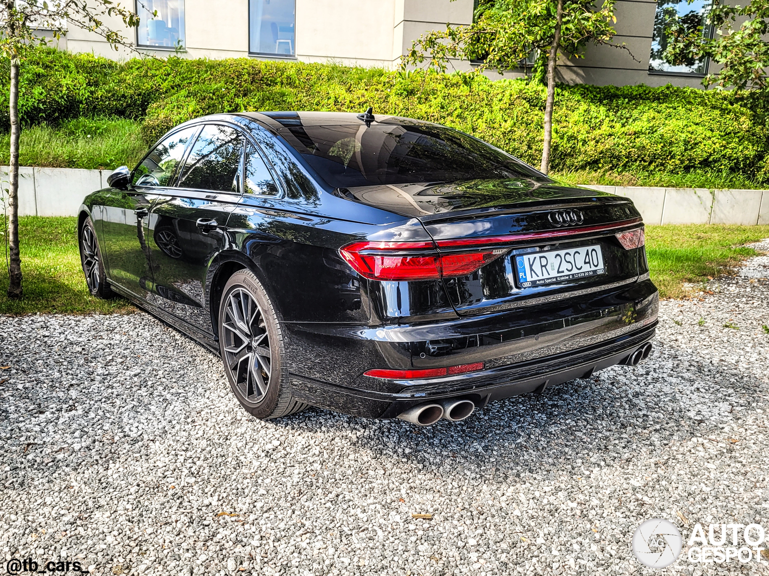 Audi S8 D5