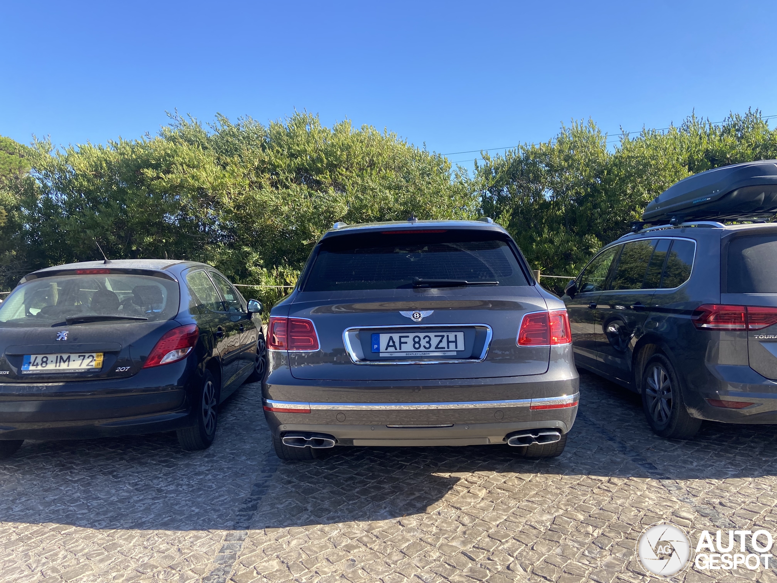 Bentley Bentayga V8