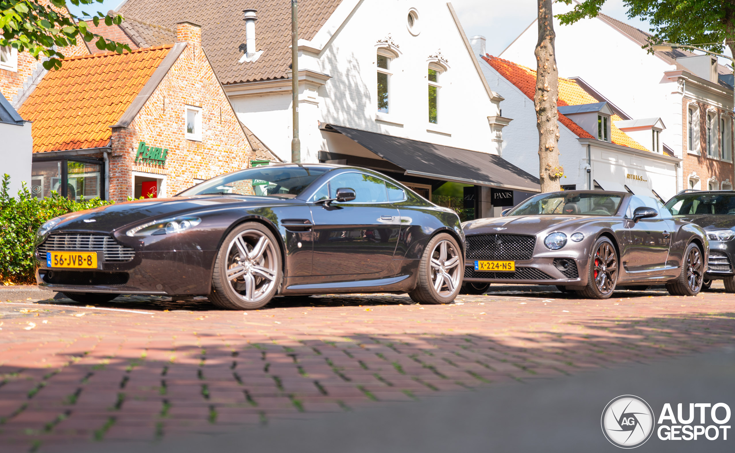 Bentley Continental GTC V8 S 2023