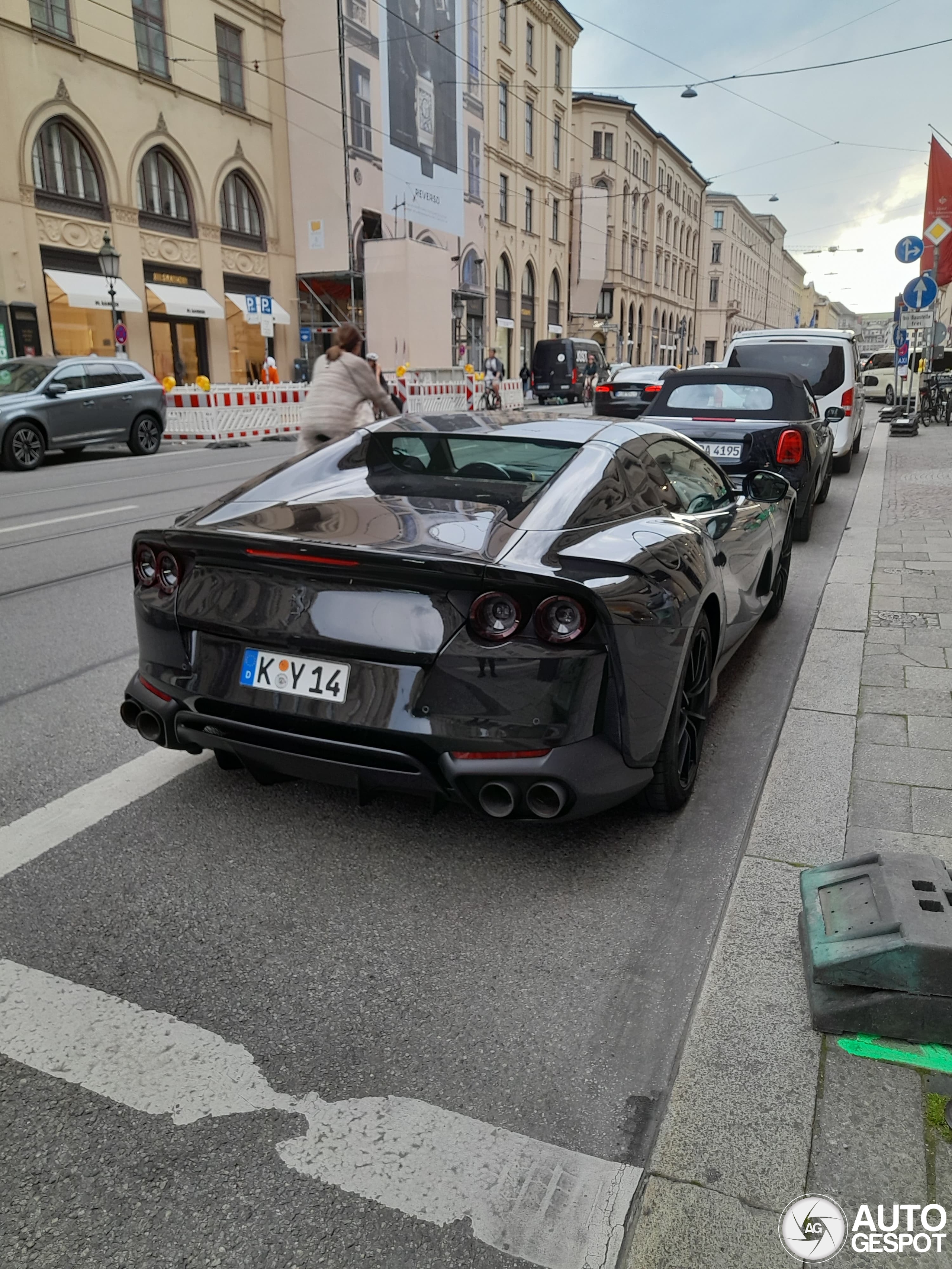 Ferrari 812 GTS