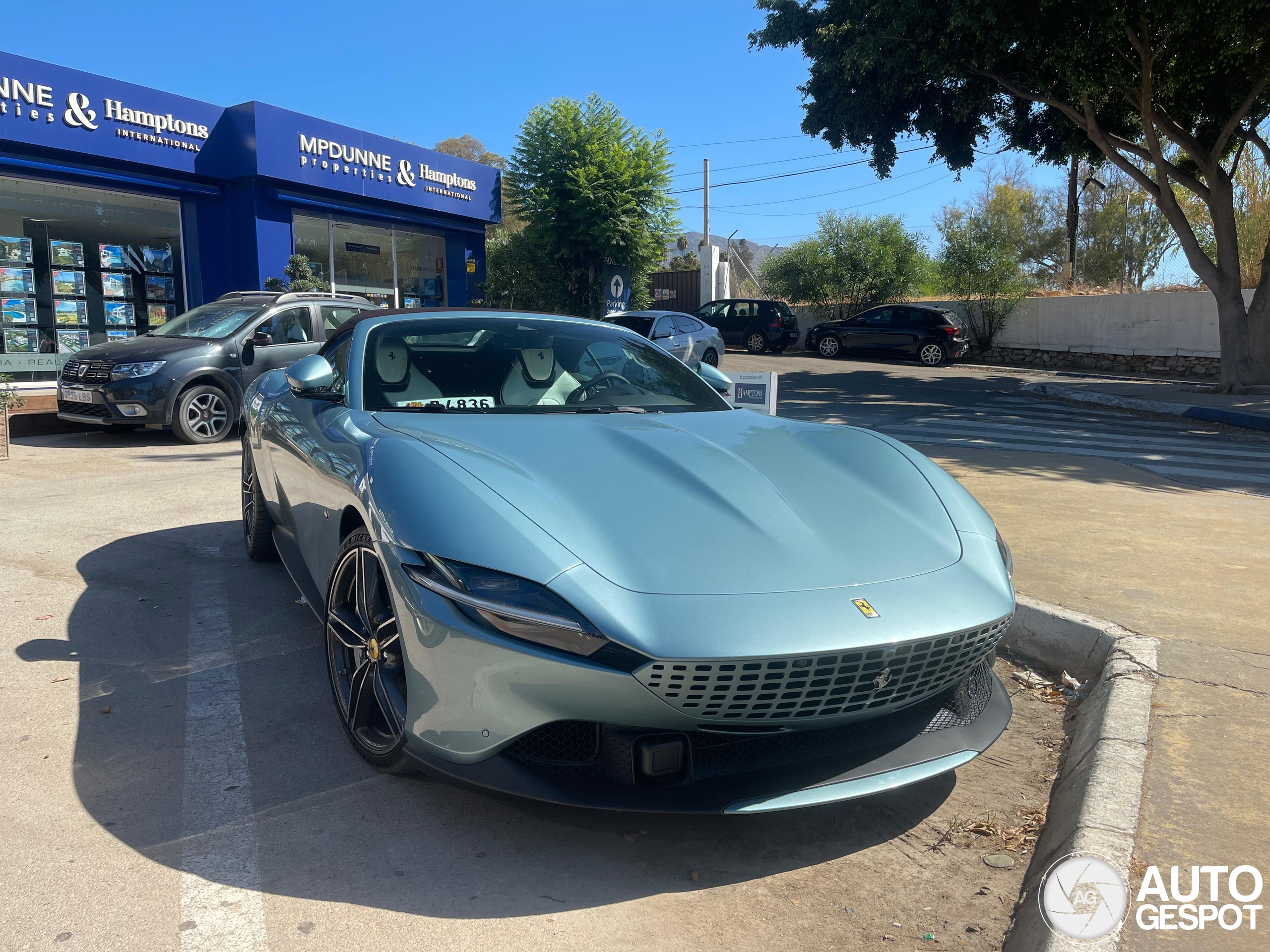 Ferrari Roma Spider