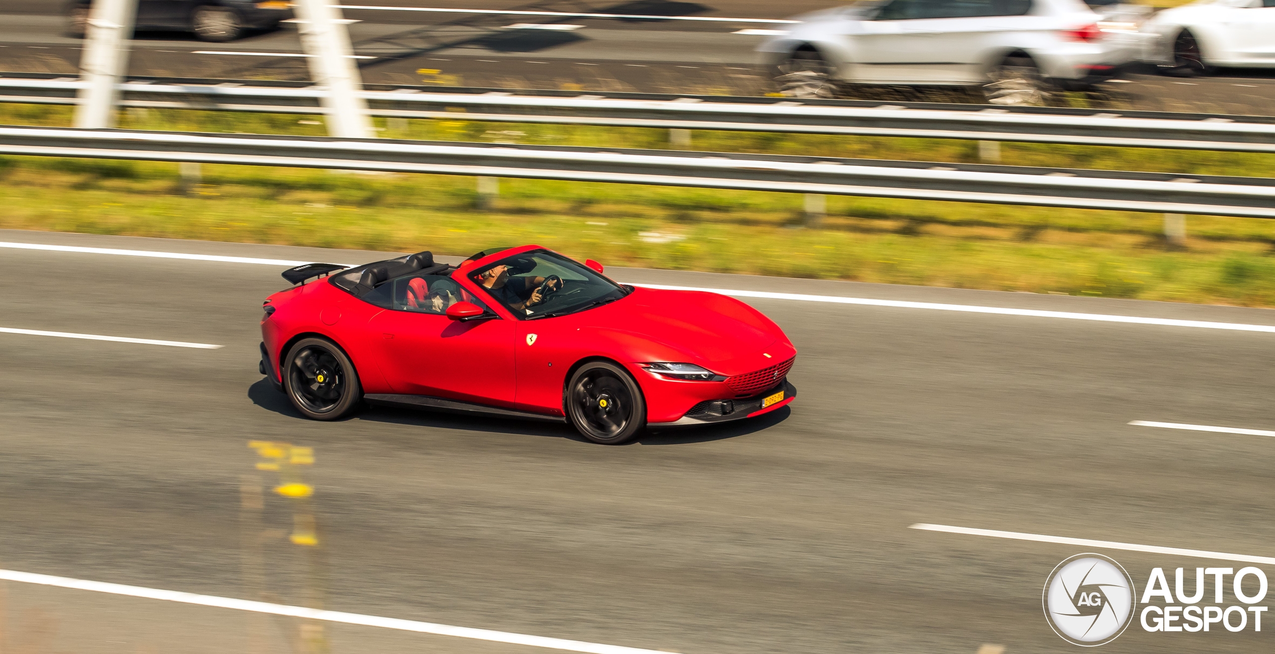 Ferrari Roma Spider