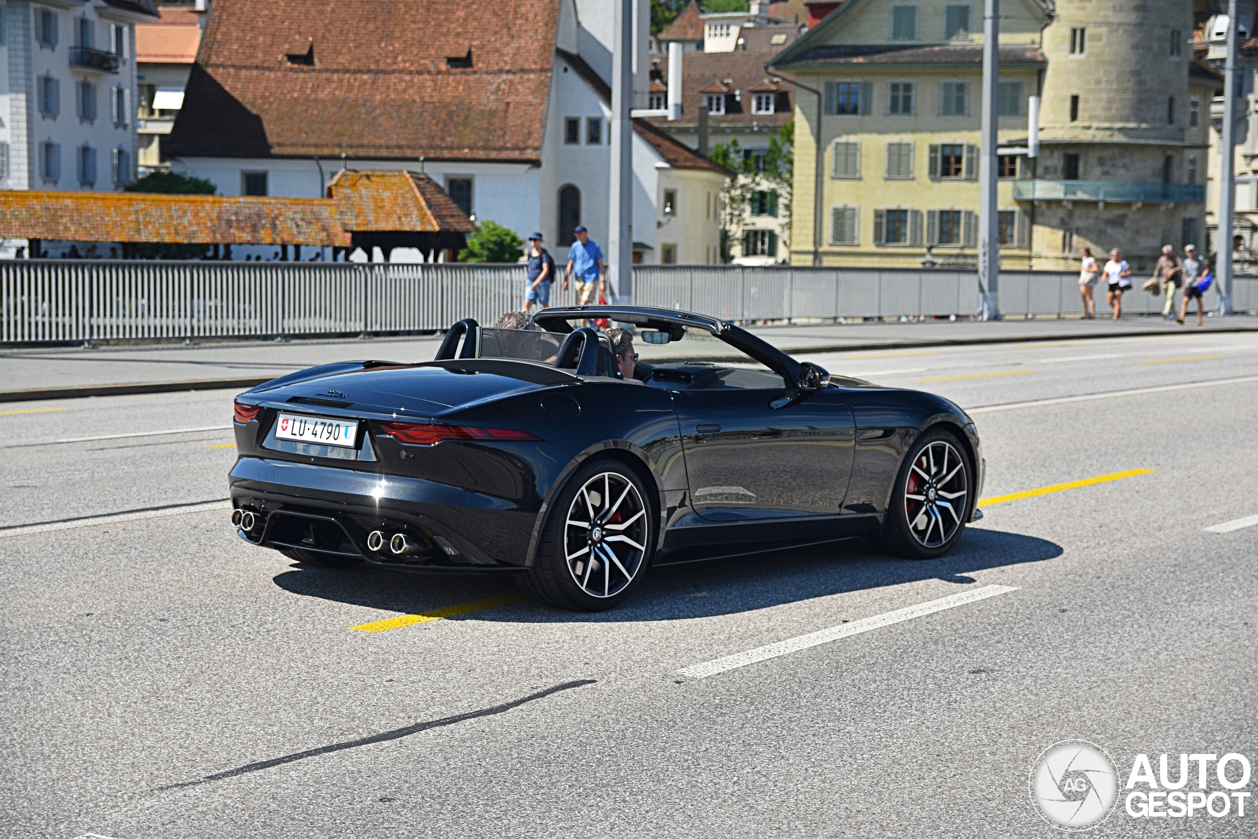 Jaguar F-TYPE R Convertible 2020