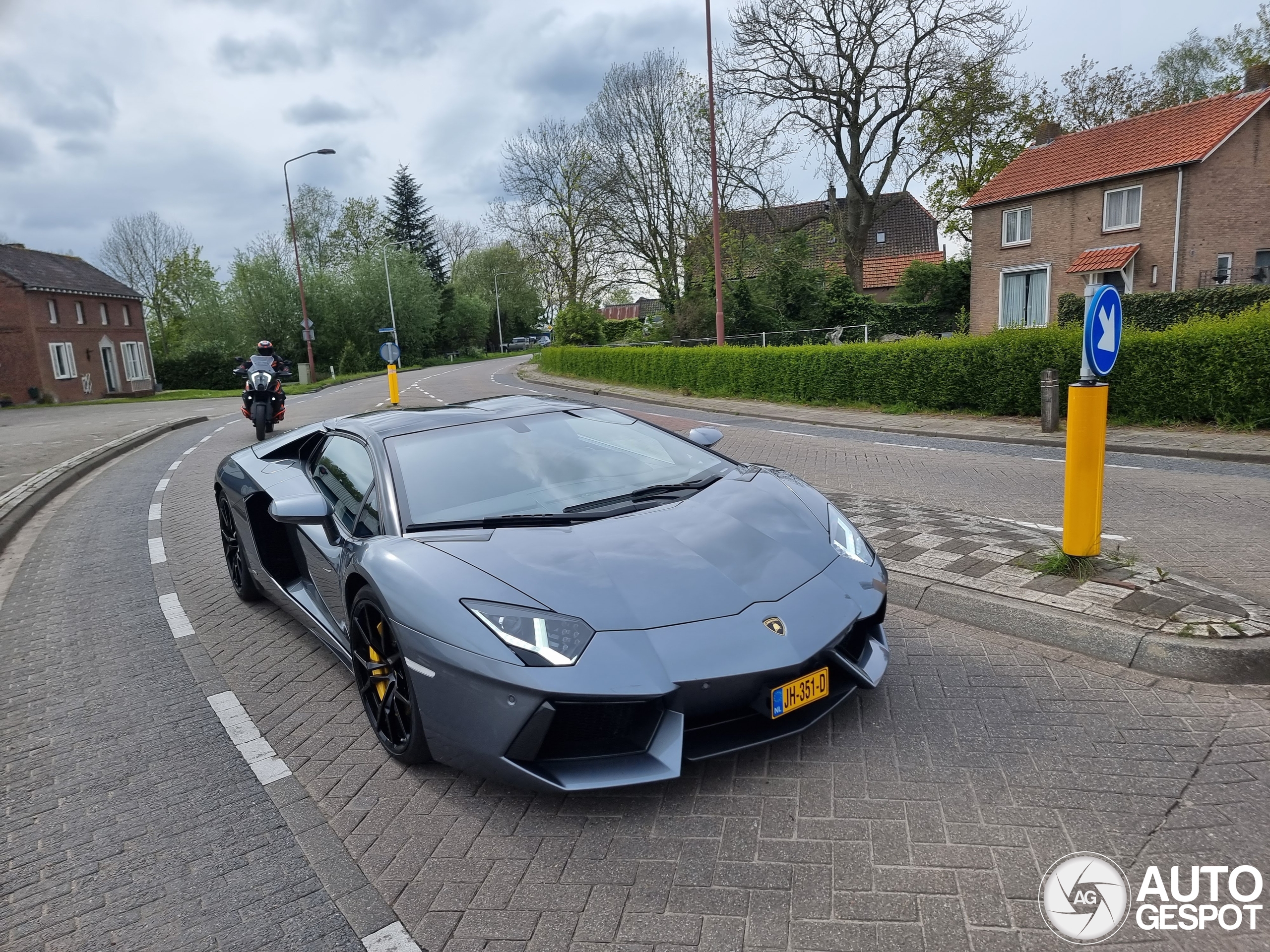 Lamborghini Aventador LP700-4 Roadster