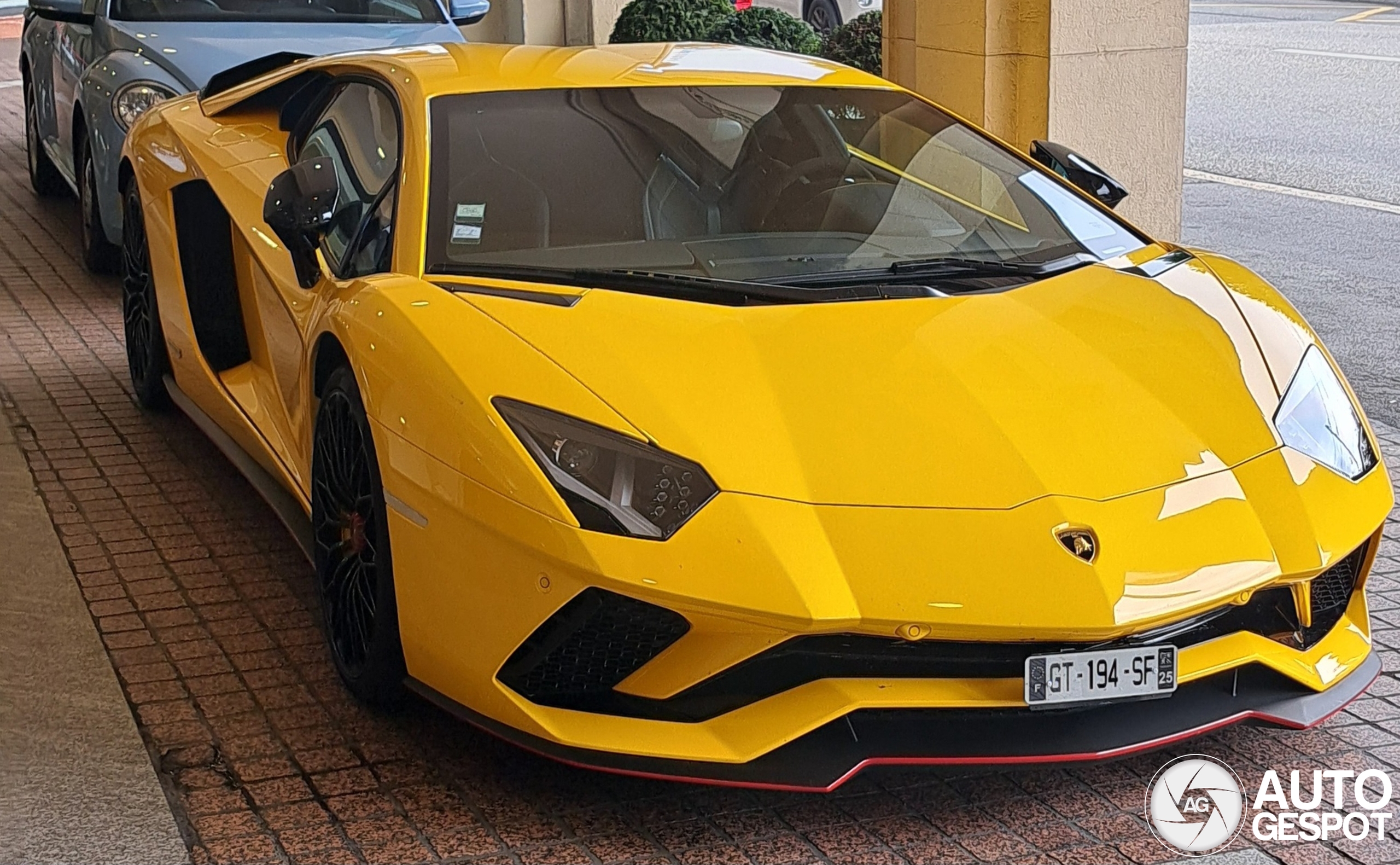 Lamborghini Aventador S LP740-4