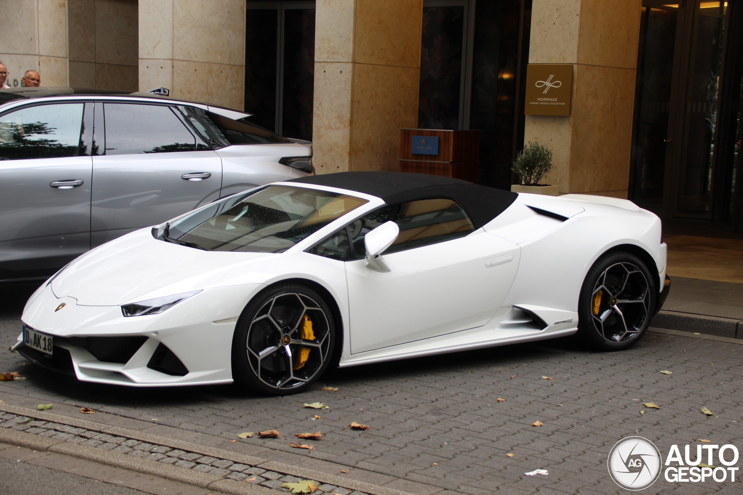 Lamborghini Huracán LP640-4 EVO Spyder