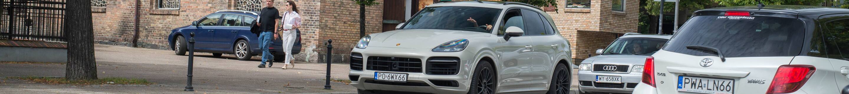 Porsche 9YA Cayenne GTS