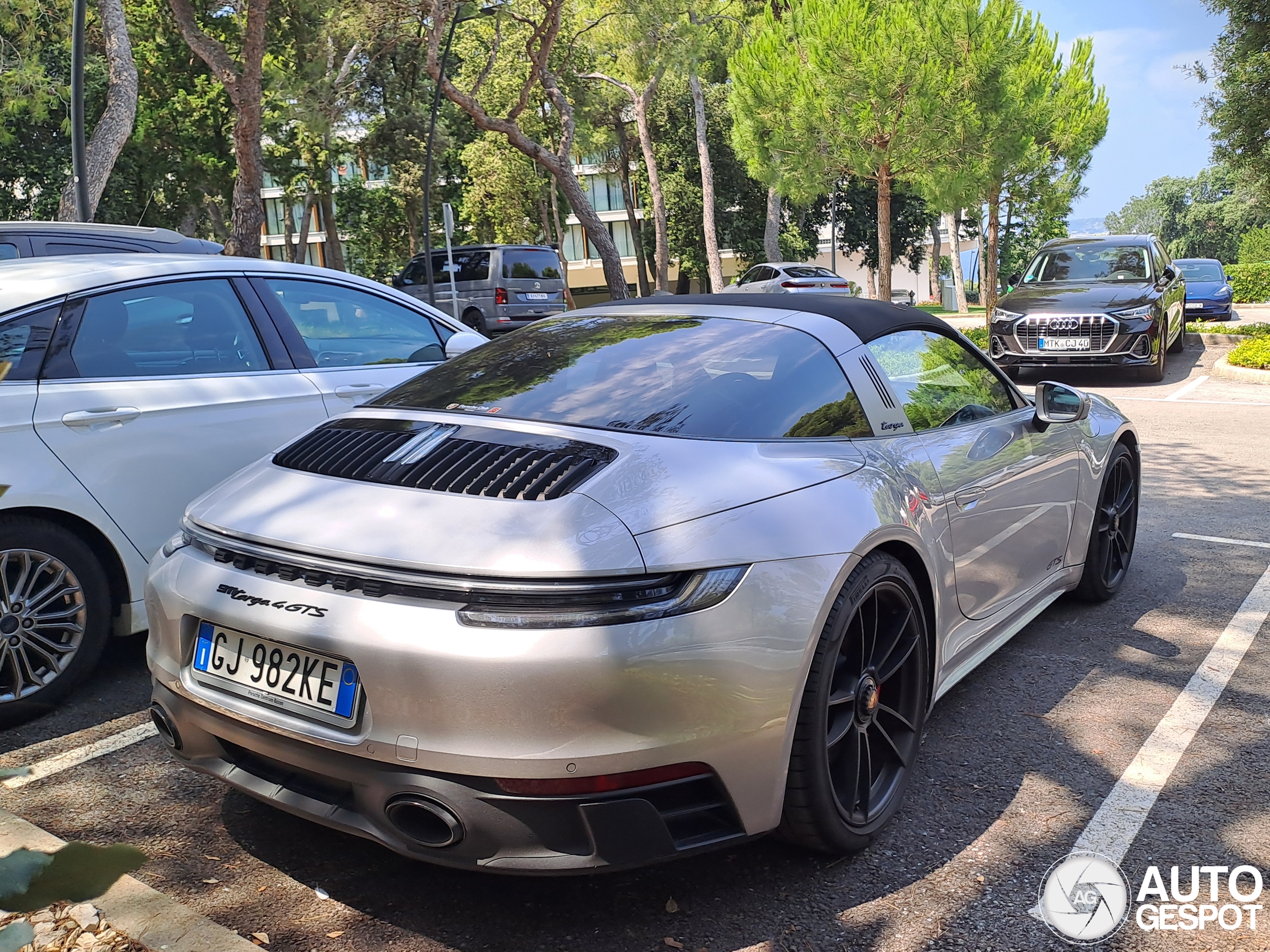 Porsche 992 Targa 4 GTS