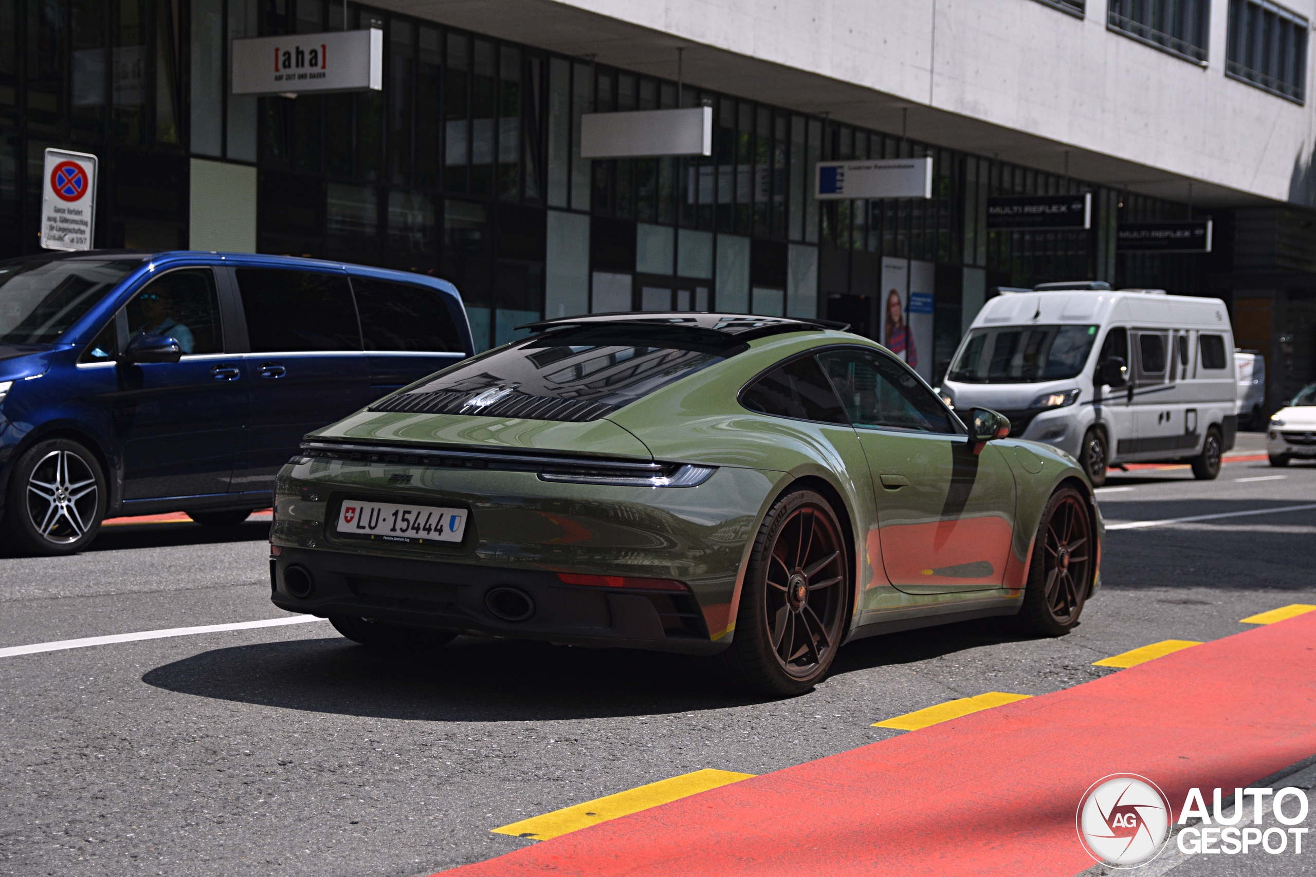 Porsche 992 Carrera GTS