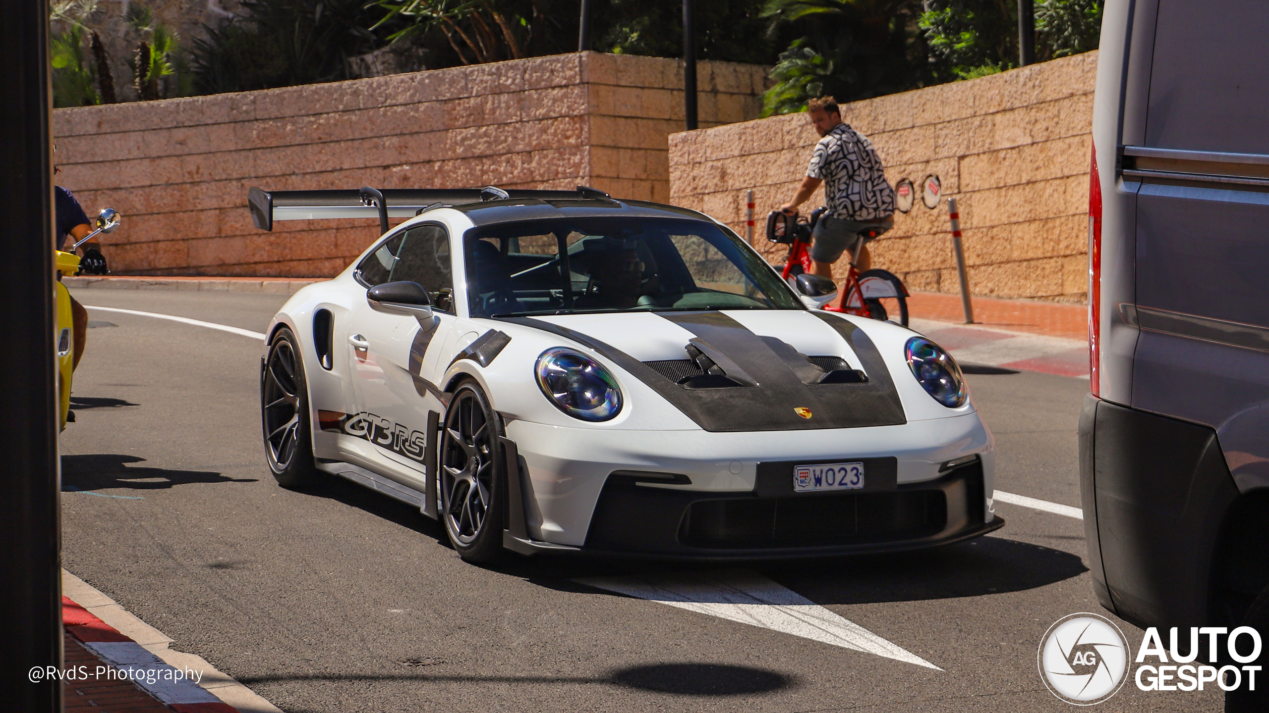 Porsche 992 GT3 RS Weissach Package