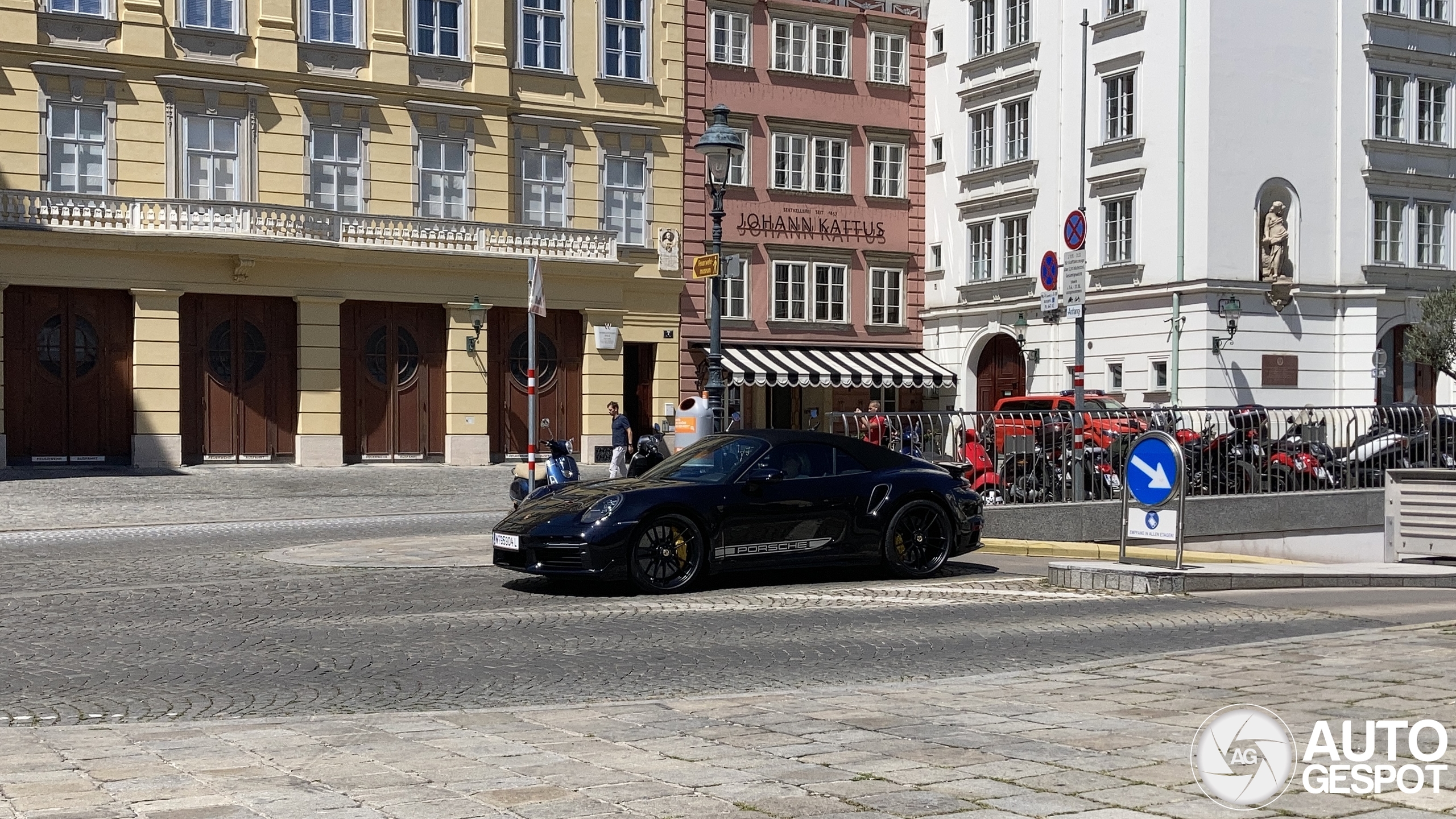 Porsche 992 Turbo S Cabriolet