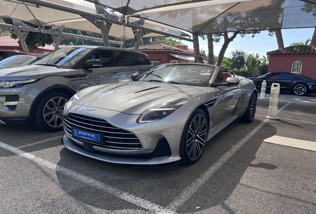 Aston Martin DB12 Volante