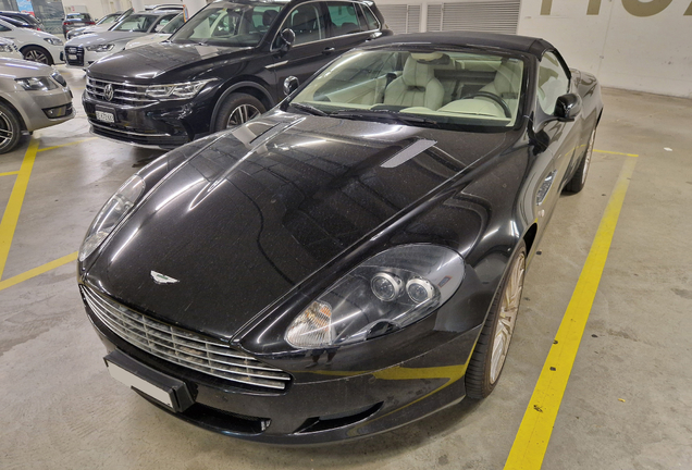 Aston Martin DB9 Volante