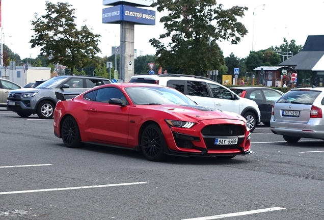 Ford Mustang GT 2015