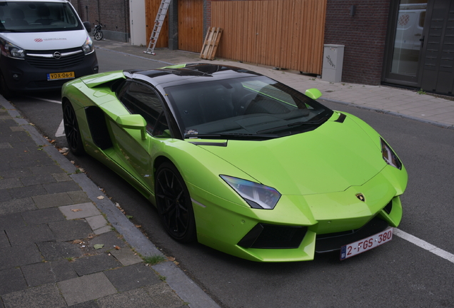 Lamborghini Aventador LP700-4 Roadster