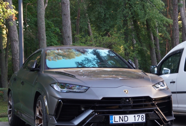 Lamborghini Urus Performante