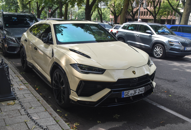 Lamborghini Urus S