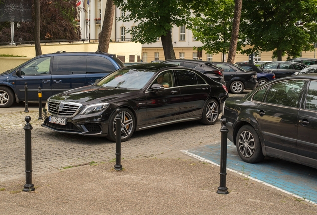 Mercedes-AMG S 63 V222