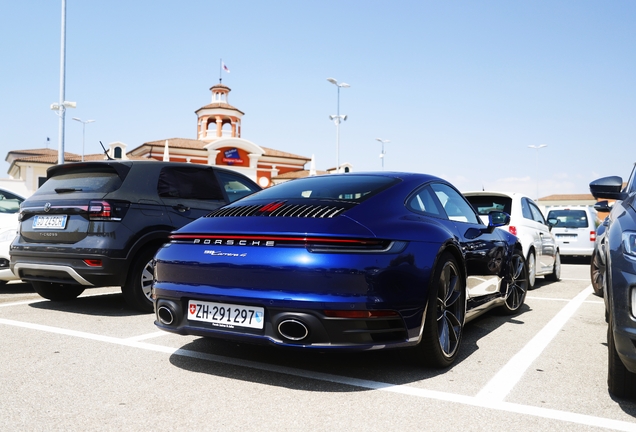 Porsche 992 Carrera 4S