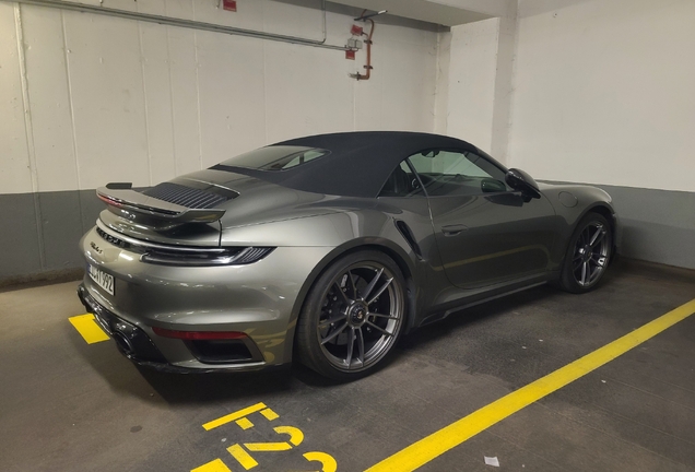 Porsche 992 Turbo S Cabriolet