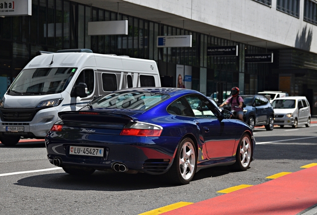 Porsche 996 Turbo