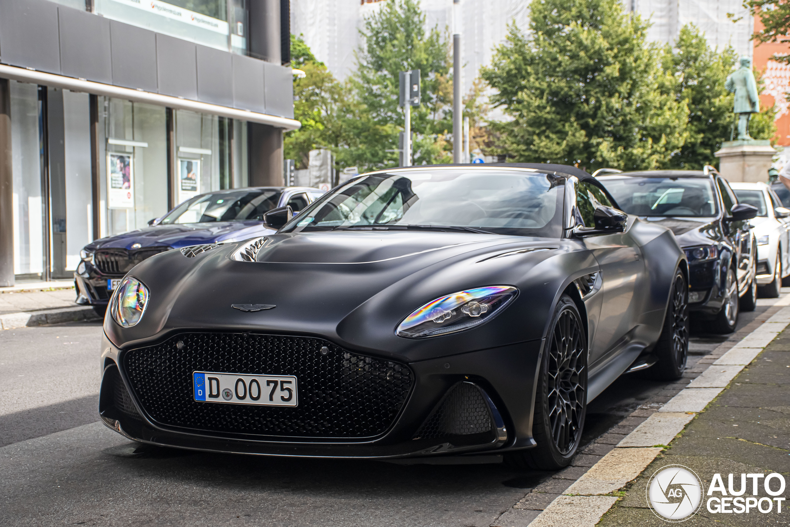 Aston Martin DBS 770 Ultimate Volante