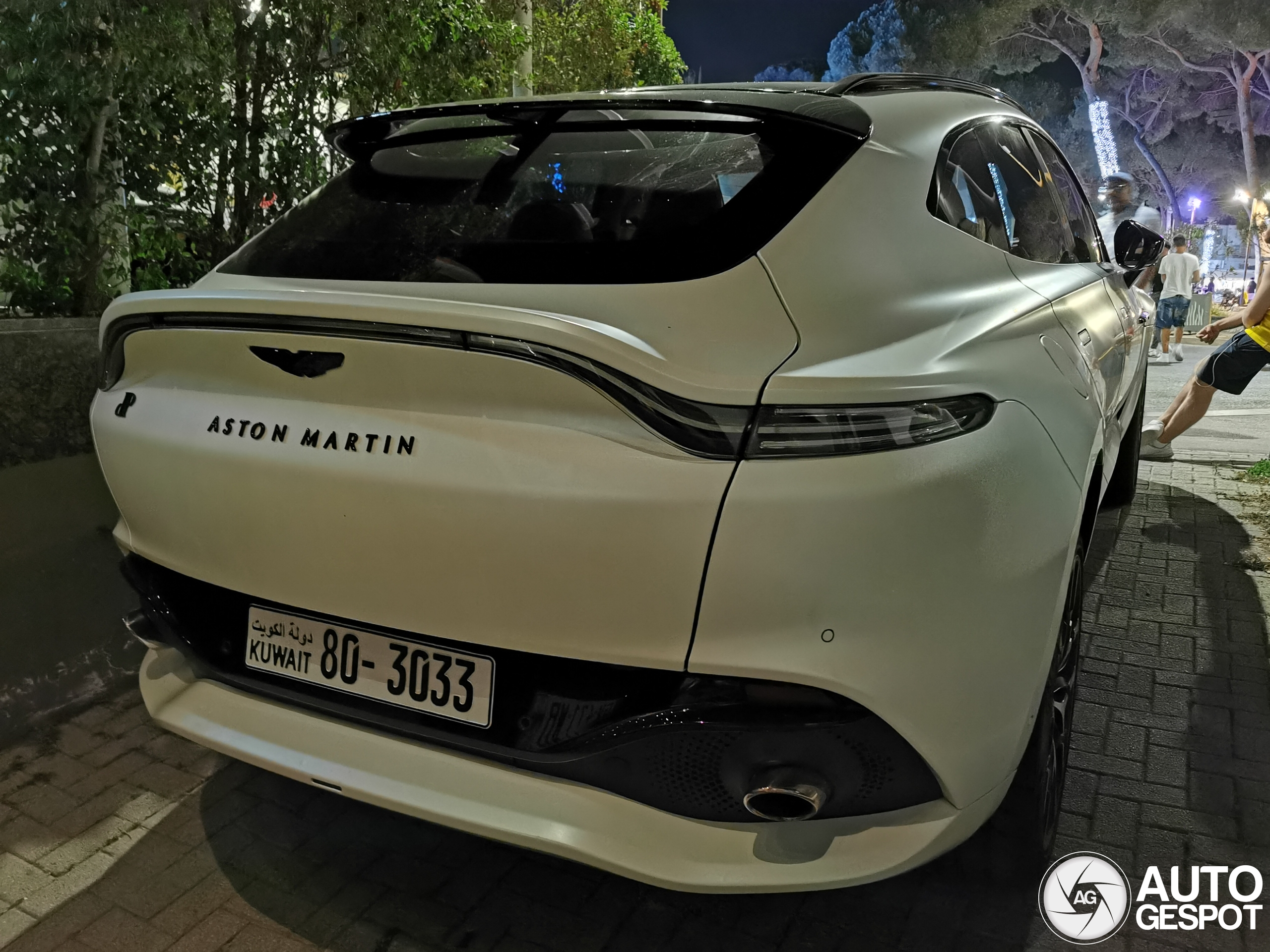 Aston Martin DBX