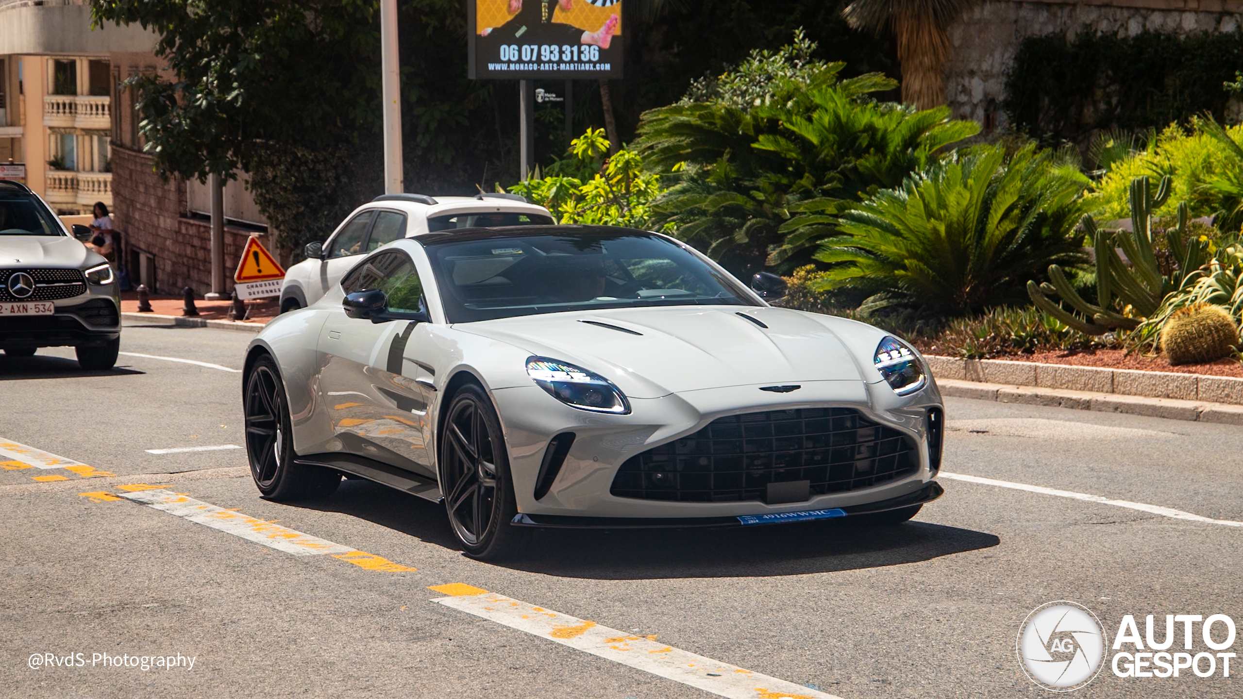 Aston Martin Vantage 2024