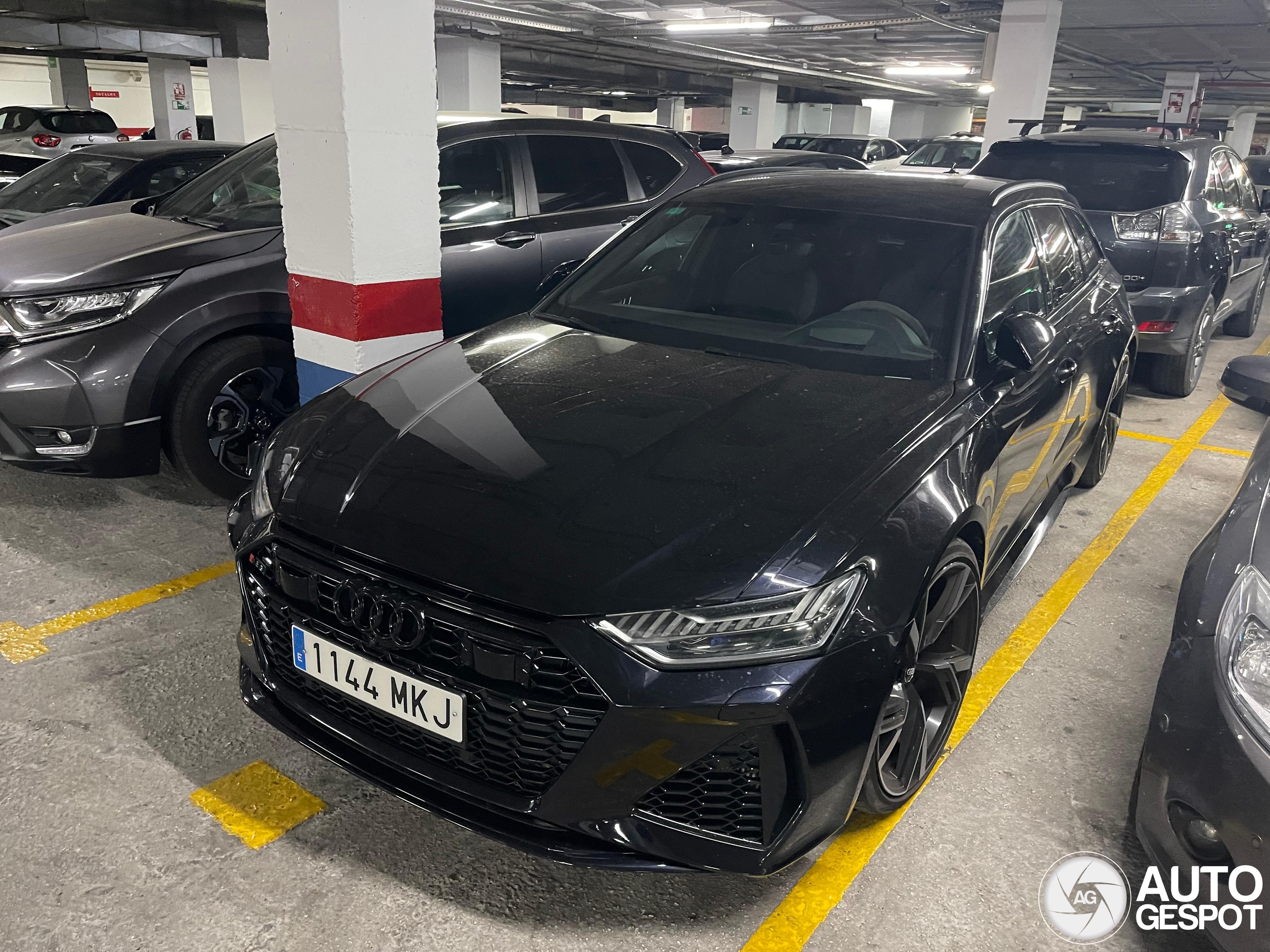 Audi RS6 Avant C8