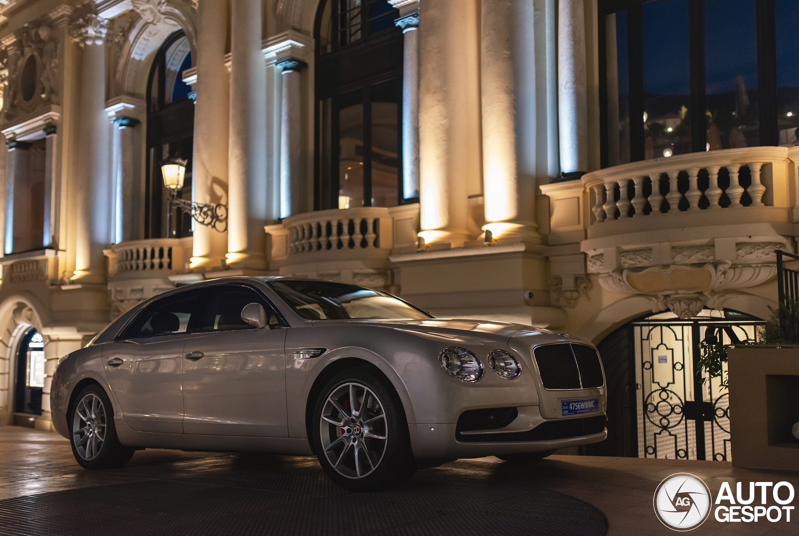 Bentley Flying Spur V8 S