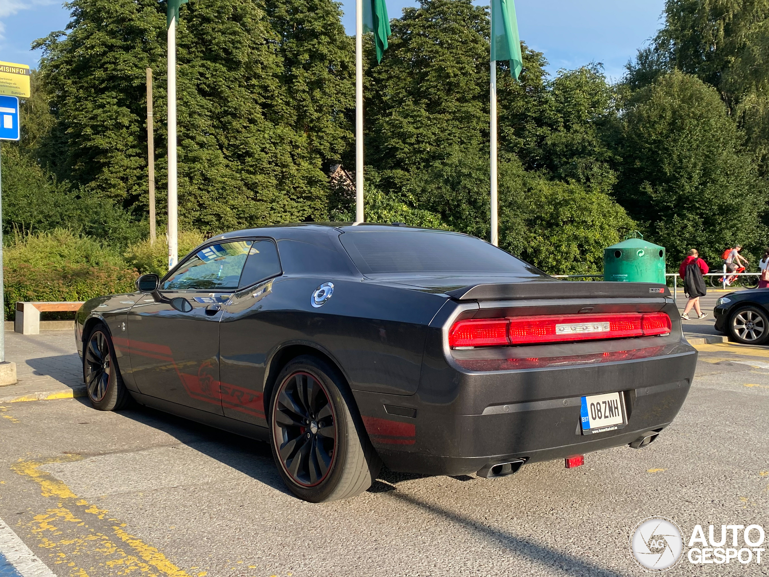 Dodge Challenger SRT-8 392