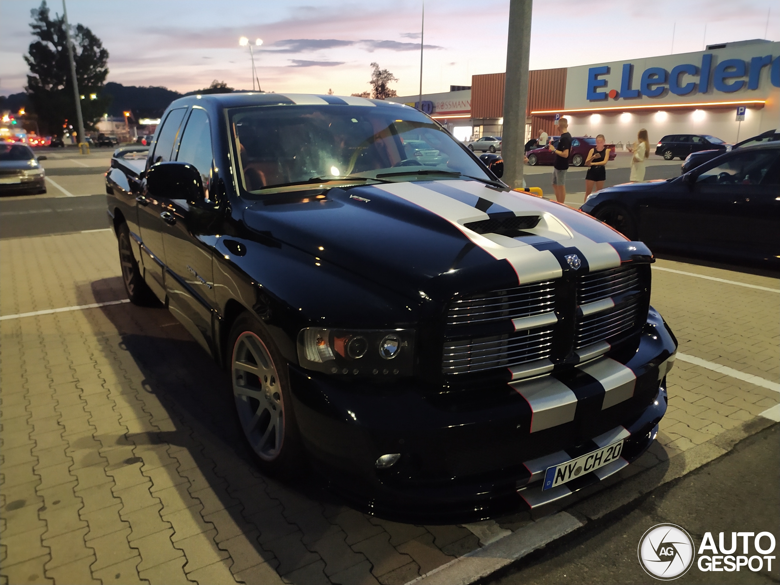 Dodge RAM SRT-10 Quad-Cab