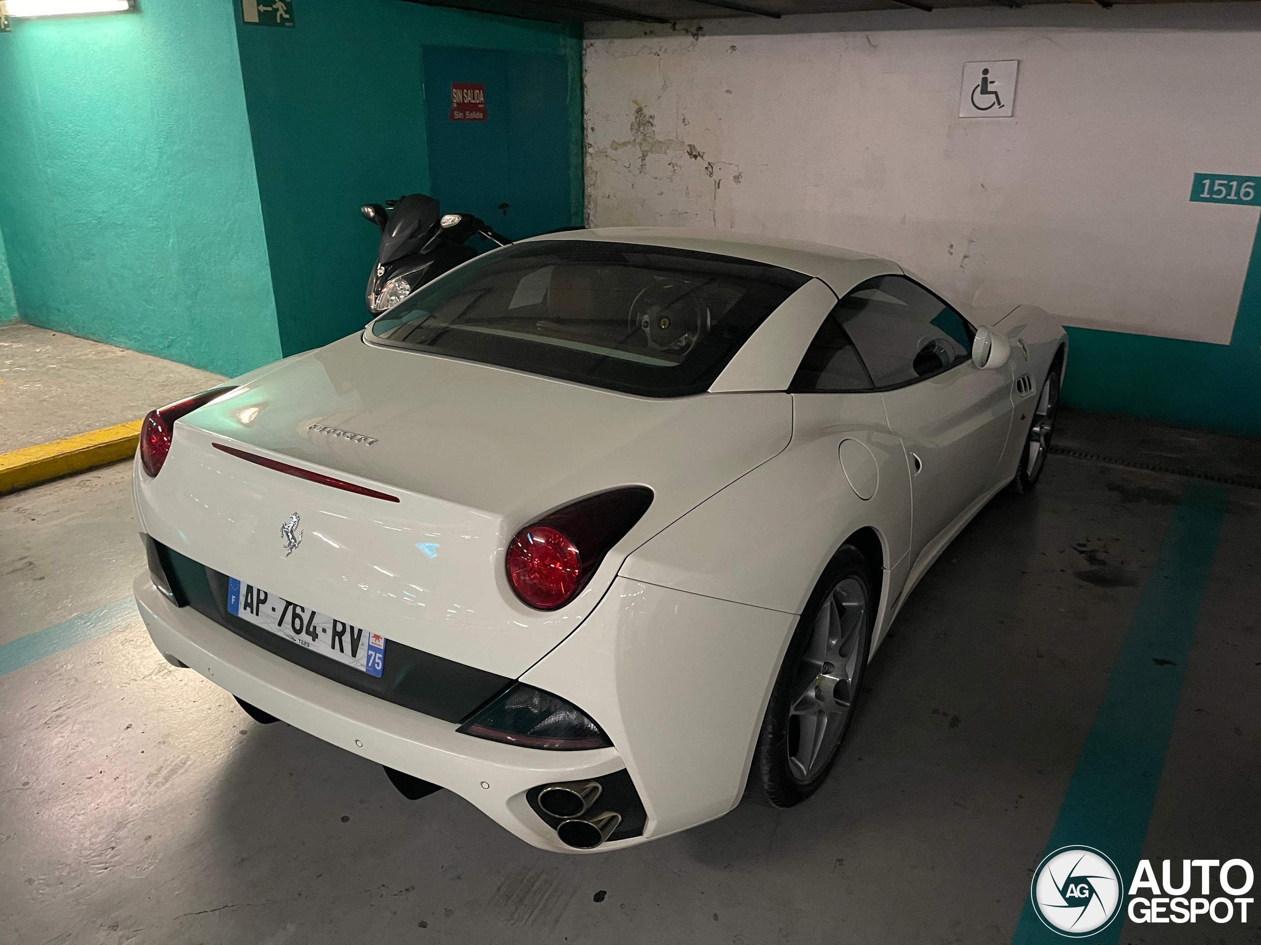 Ferrari California