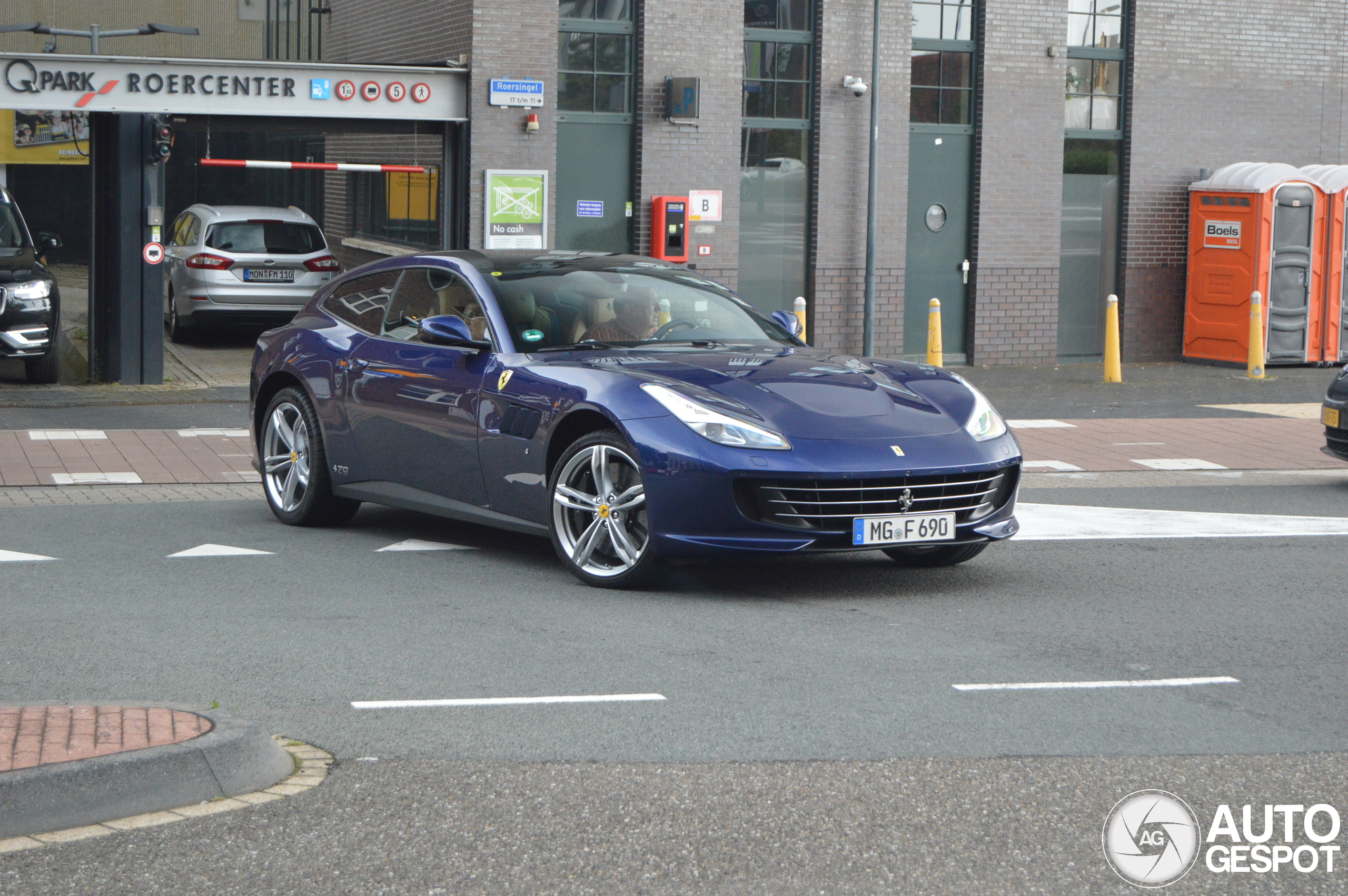 Ferrari GTC4Lusso