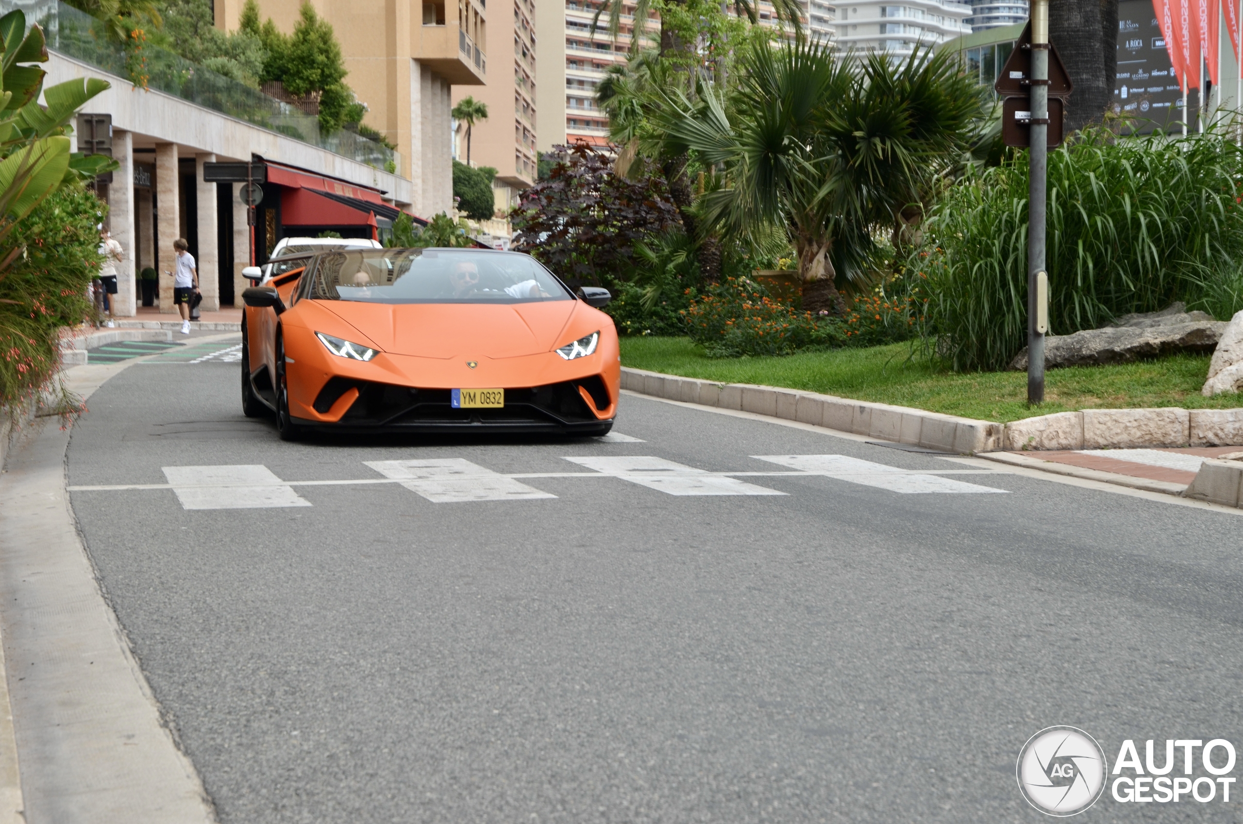 Lamborghini Huracán LP640-4 Performante Spyder