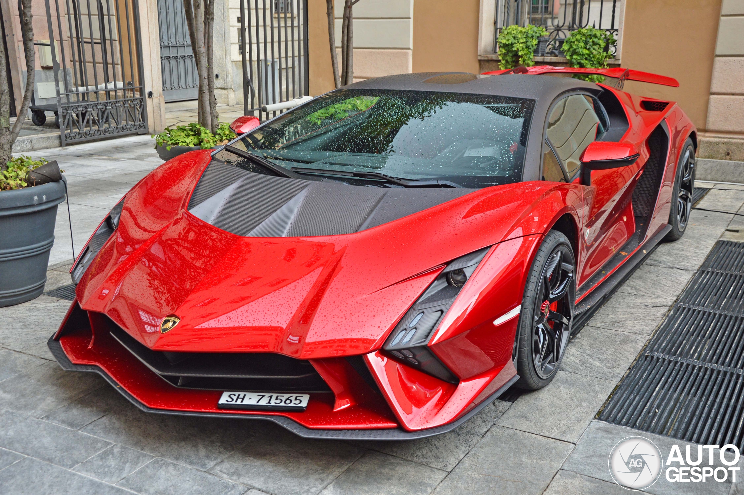 One-off Lamborghini Invencible spotted in Milan alongside a Bugatti Chiron