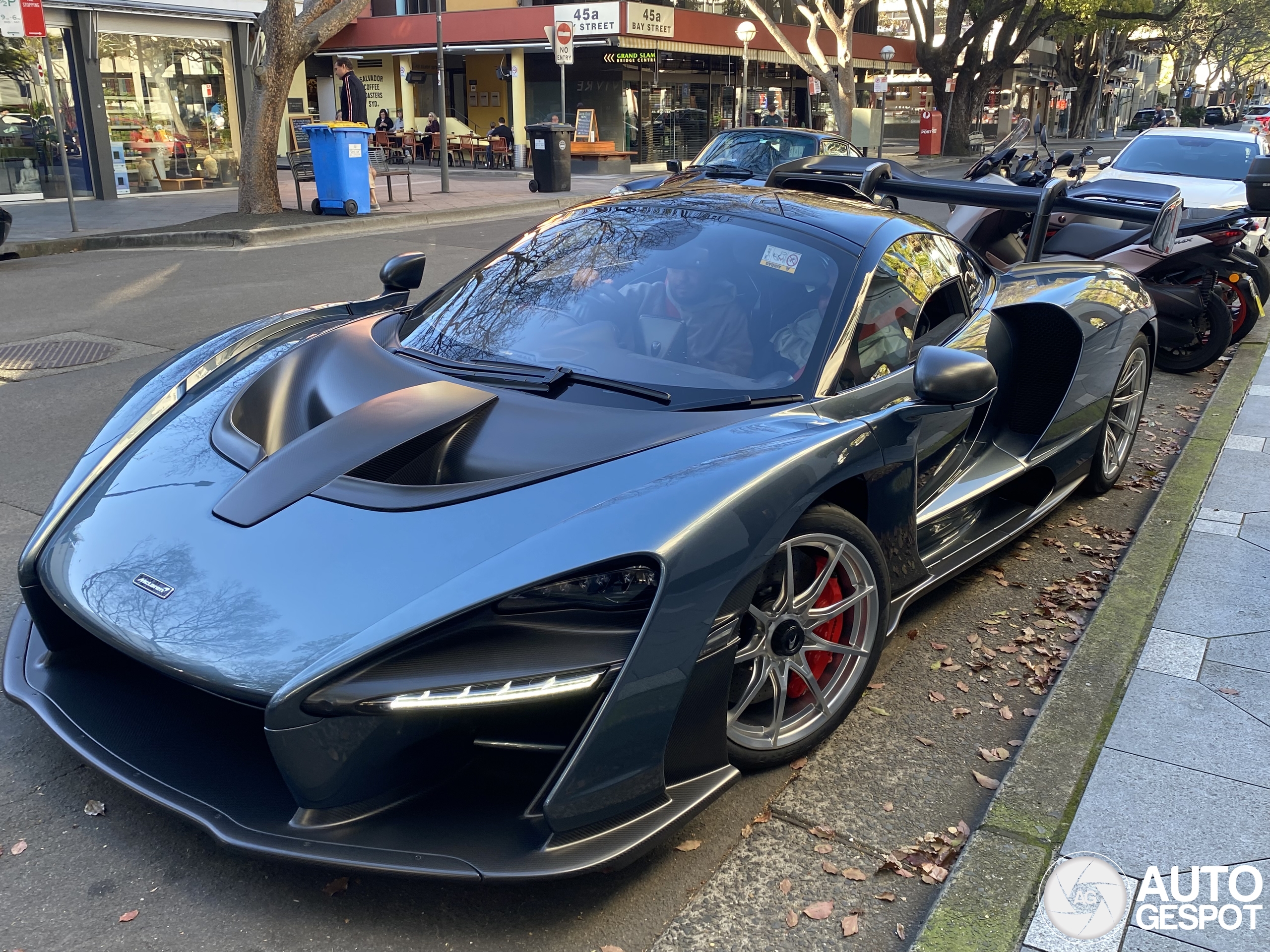 McLaren Senna